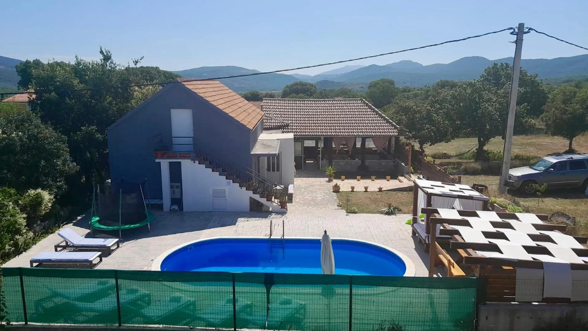 Forest Queen - Village Holiday Home Lecevica