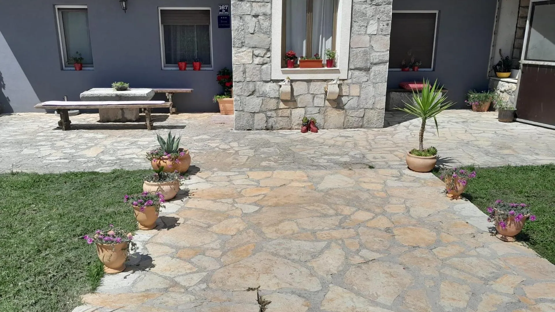 Forest Queen - Village Holiday Home Lecevica